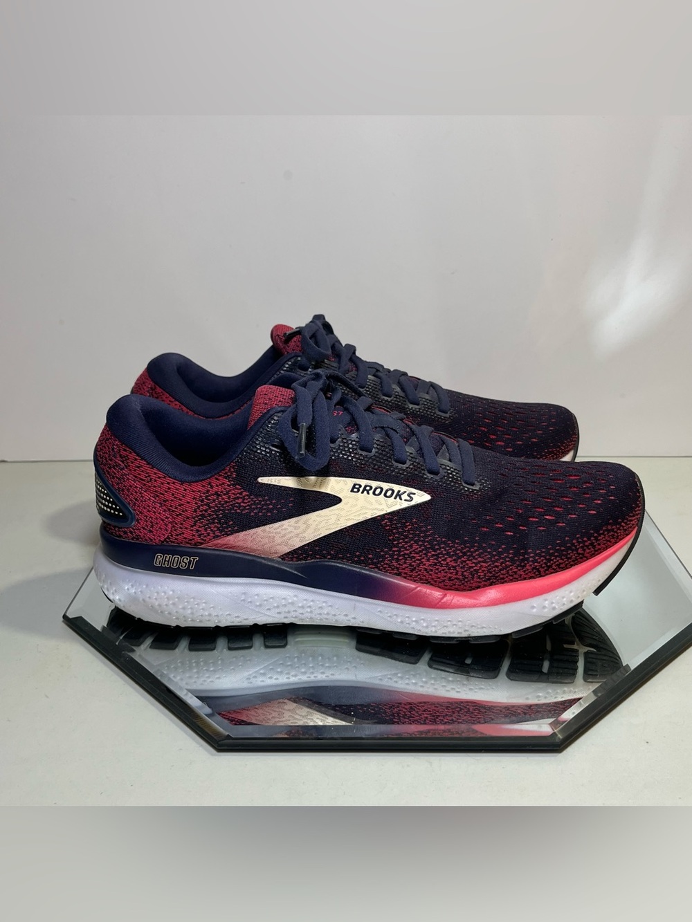 Women’s Brooks Ghost 16 Athletic Running Shoes, US Size 9 (Narrow 2A)